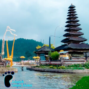LIBURAN KE BALI